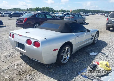 2001 Chevrolet Corvette z USA, uszkodzony, nr VIN 1G1YY32G515112801